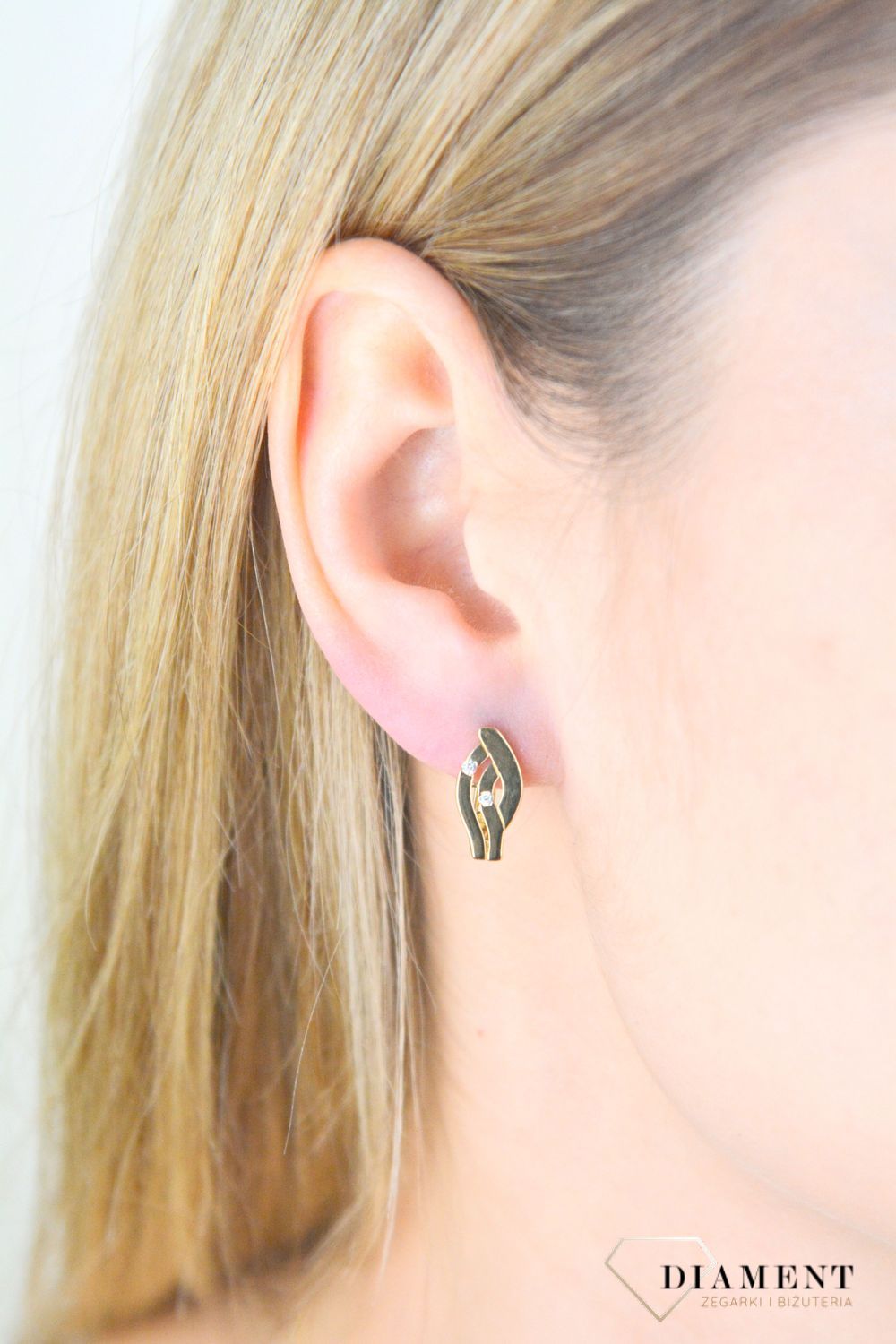 Złote kolczyki damskie 585 gładkie angielskie z cyrkoniami KL 11739 585.jpg